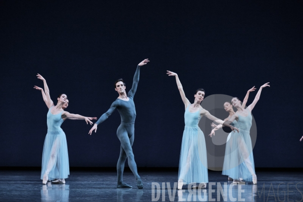 Sérénade / George Balanchine / Ballet de l Opéra national de paris