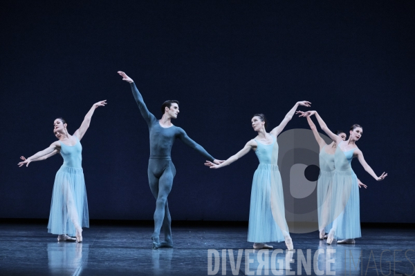 Sérénade / George Balanchine / Ballet de l Opéra national de paris