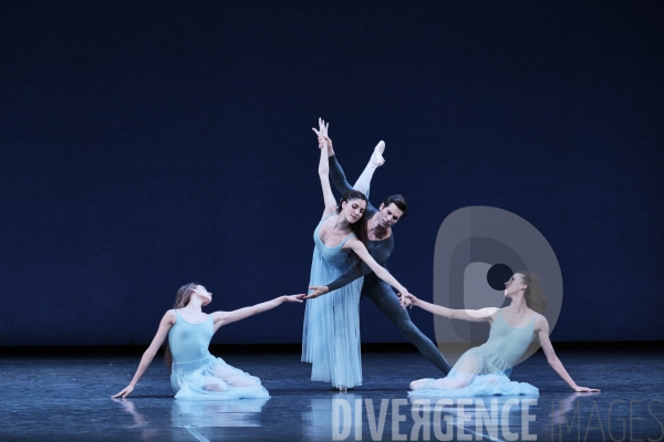 Sérénade / George Balanchine / Ballet de l Opéra national de paris