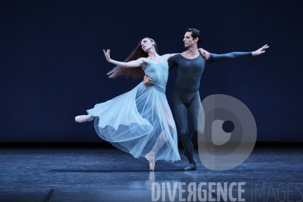 Sérénade / George Balanchine / Ballet de l Opéra national de paris