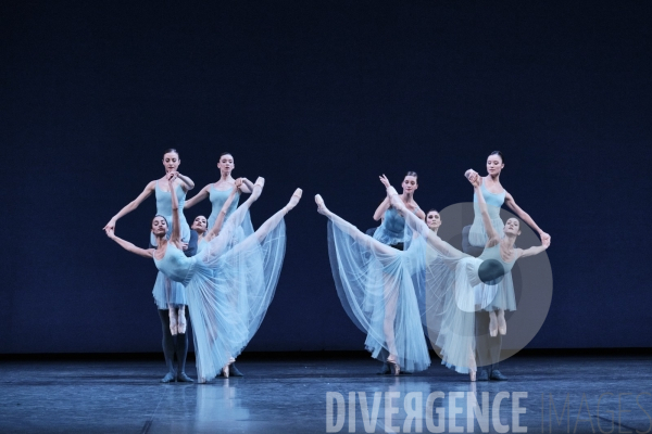 Sérénade / George Balanchine / Ballet de l Opéra national de paris