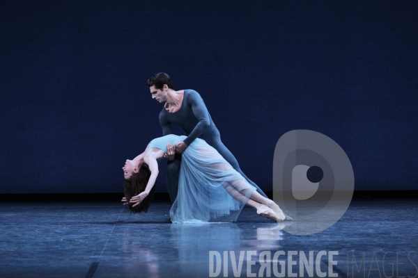 Sérénade / George Balanchine / Ballet de l Opéra national de paris