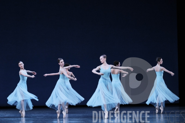 Sérénade / George Balanchine / Ballet de l Opéra national de paris