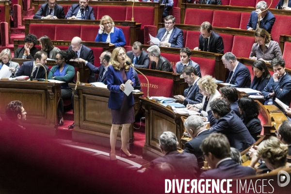 Questions au gouvernement à l assemblée nationale.