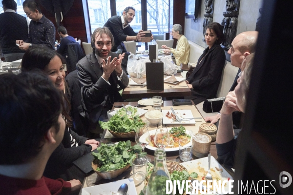 Cedric Villani en campagne dans le treizieme arrondissement et la dalle des Olympiades