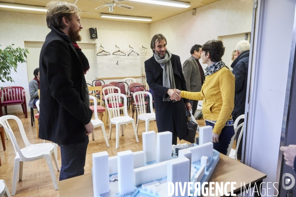 Cedric Villani en campagne dans le treizieme arrondissement et la dalle des Olympiades