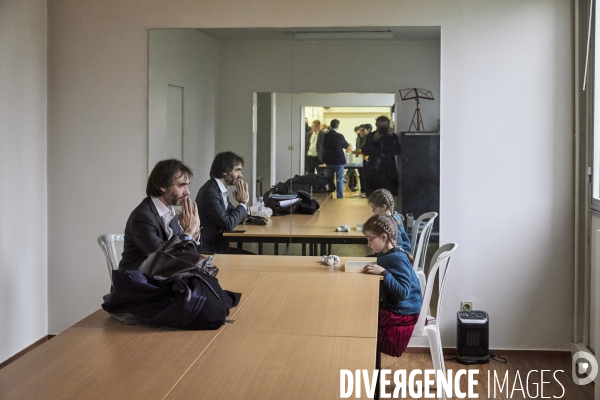 Cedric Villani en campagne dans le treizieme arrondissement et la dalle des Olympiades