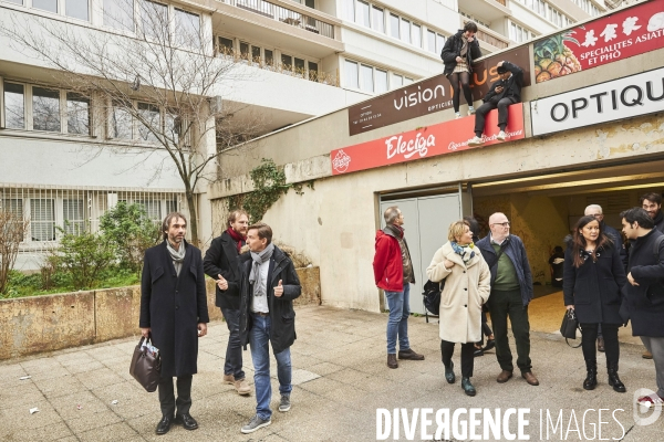 Cedric Villani en campagne dans le treizieme arrondissement et la dalle des Olympiades