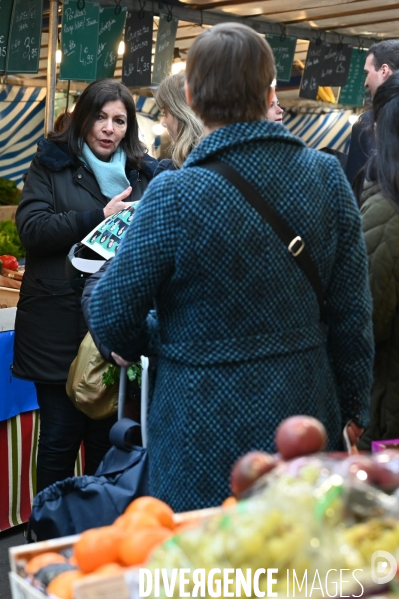 Anne Hidalgo en campagne pour les élections municipales