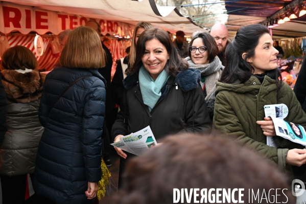 Anne Hidalgo en campagne pour les élections municipales