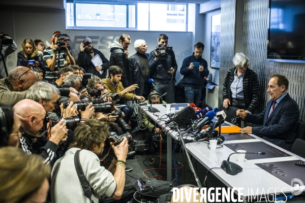 Conference de presse du directeur de la federation des sports de glace.