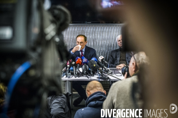 Conference de presse du directeur de la federation des sports de glace.