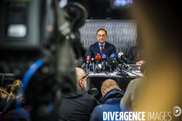 Conference de presse du directeur de la federation des sports de glace.