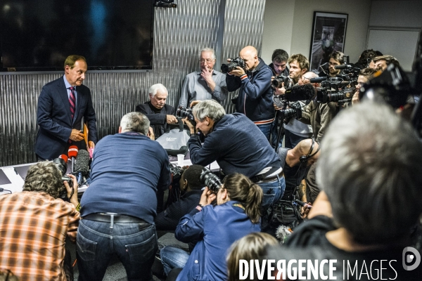 Conference de presse du directeur de la federation des sports de glace.