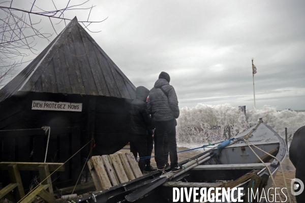 Tempête Ciara sur le côte d Albâtre