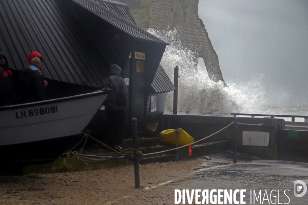 Tempête Ciara sur le côte d Albâtre