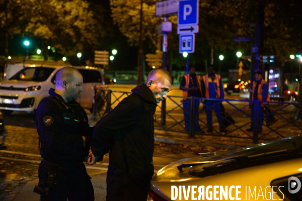 Piotr Pavlenski incendie la Banque de France, Place de la Bastille