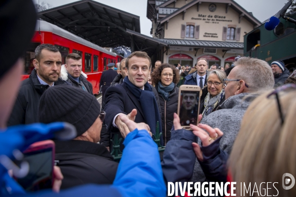 Emmanuel Macron à Chamonix et sur la mer de glace