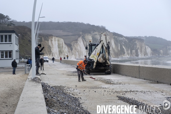 Après les tempêtes Ciara, Ines et Dennis sur le littoral Normand