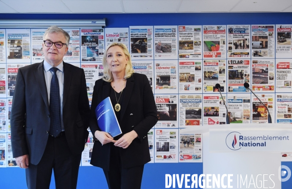 Conférence de presse de Marine Le Pen pour présenter le livre blanc sur la sécurité