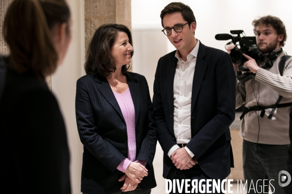 Agnès BUZYN en meeting avec Pacôme RUPIN.