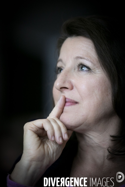 Agnès BUZYN en meeting avec Pacôme RUPIN.