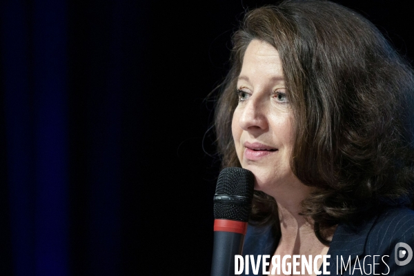 Agnès BUZYN en meeting avec Pacôme RUPIN.