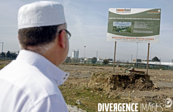Affiche construction de la mosquée de Nantes