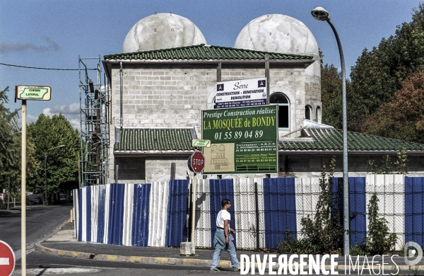 Construction de la mosquée de Bondy.