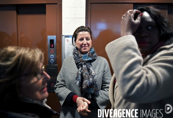 Elections municipales / Agnes Buzyn en campagne dans le 12ème arrondissement