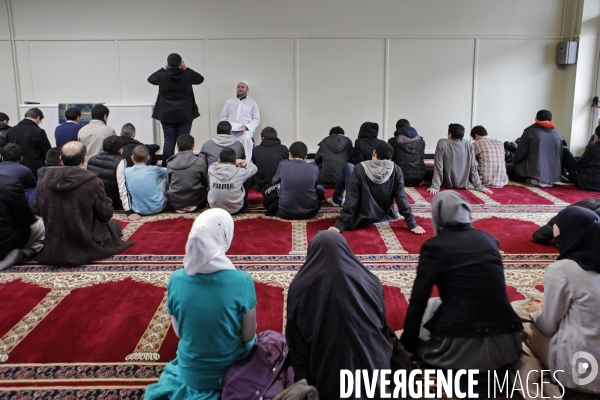 ISLAM - ÉCOLE Confessionnelle