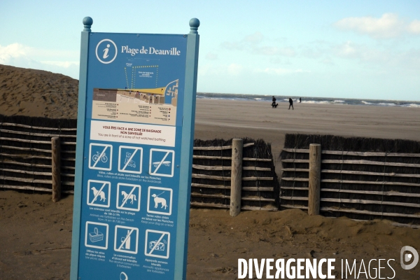 Illustration Deauville ( plage-planches )