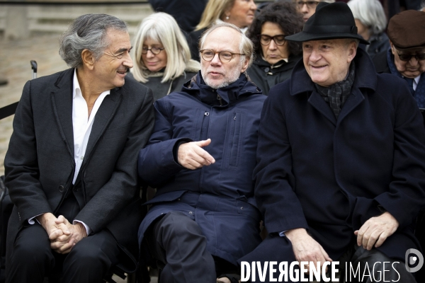 Hommage national à Jean DANIEL aux Invalides.