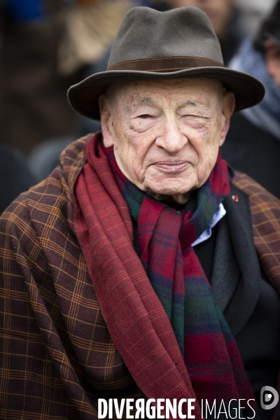 Hommage national à Jean DANIEL aux Invalides.