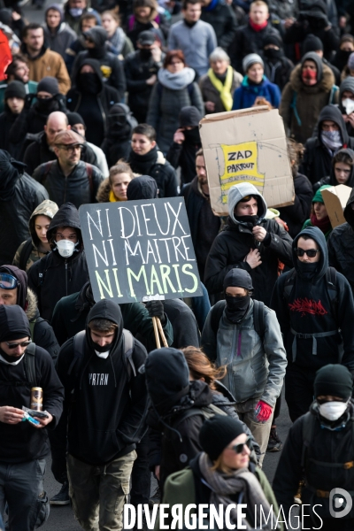 Manifestation contre la bétonisation et projets inutiles à Nantes