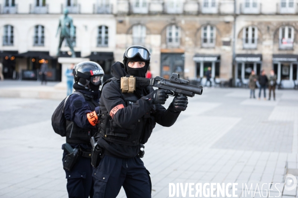Manifestation contre la bétonisation et projets inutiles à Nantes