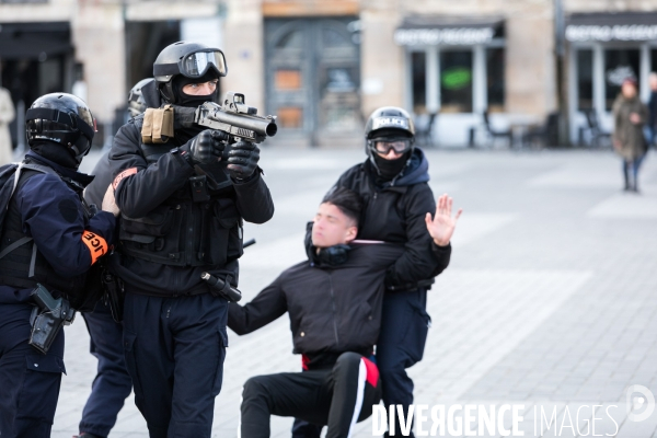 Manifestation contre la bétonisation et projets inutiles à Nantes