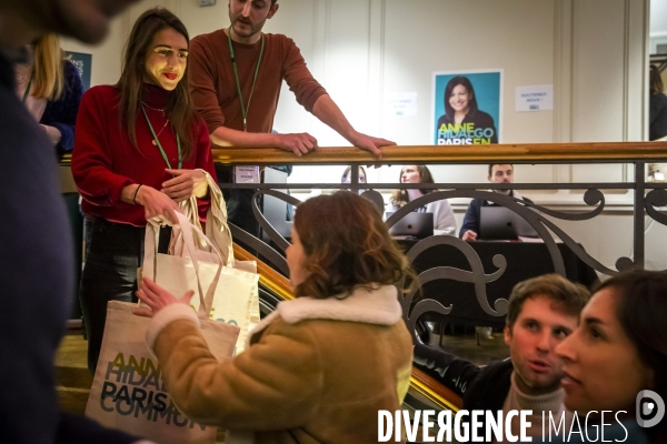 Meeting d  Anne Hidalgo pour la campagne en vue des élections municipales à Paris