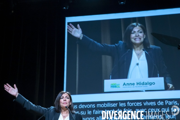 Meeting d  Anne Hidalgo pour la campagne en vue des élections municipales à Paris