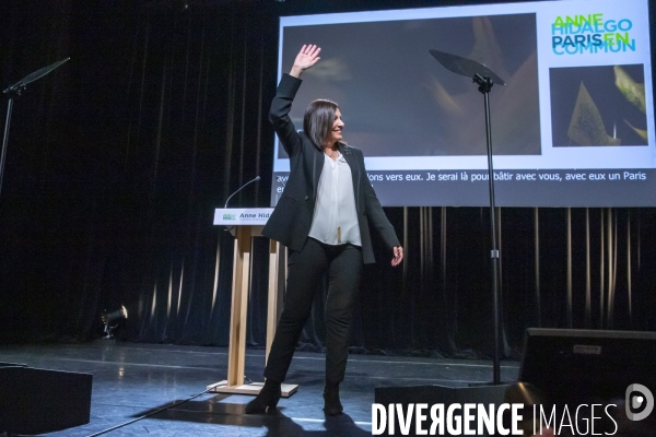 Meeting d  Anne Hidalgo pour la campagne en vue des élections municipales à Paris