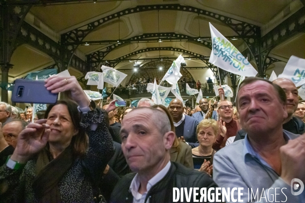 Meeting d  Anne Hidalgo pour la campagne en vue des élections municipales à Paris