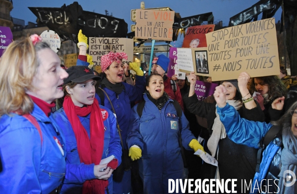 Rassemblement de féministes contre la cérémonie des Césars