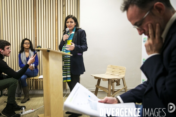 Anne Hidalgo présente les orientations budgétaires de son programme.