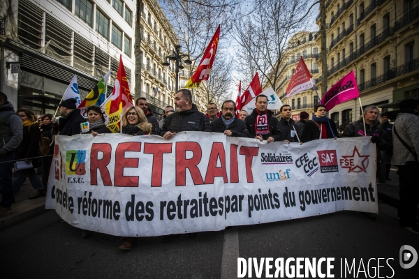 Manifestation intersyndicale contre l article 49.3