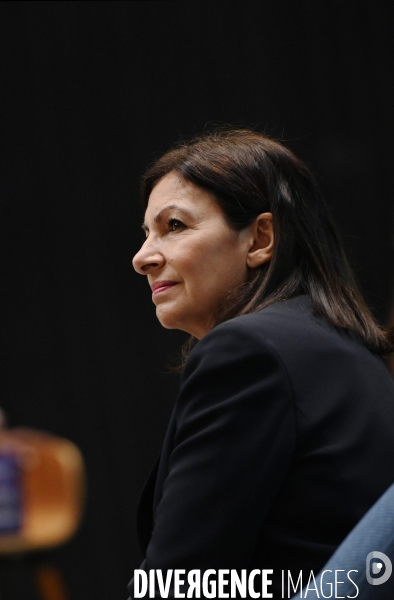 Elections Municipales / Anne Hidalgo présente son programme sur les communs numériques