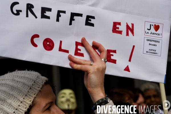 Manifestation des greffiers avocats et magistrats au tribunal de Bobigny