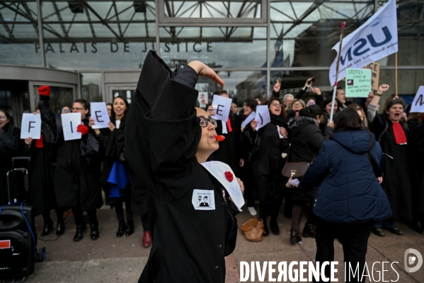 Manifestation des greffiers avocats et magistrats au tribunal de Bobigny