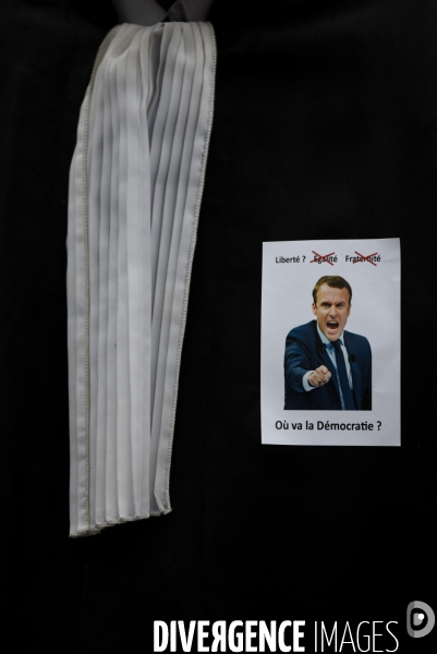Manifestation des greffiers avocats et magistrats au tribunal de Bobigny