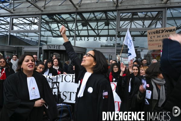 Manifestation des greffiers avocats et magistrats au tribunal de Bobigny