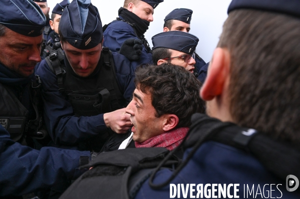 Les avocats bloquent le tribunal judiciaire pour protester contre la réforme des retraites.